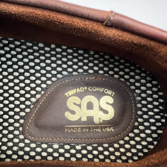 SAS Brown Boat Shoes with Leather Finish - Picture 5 of 9